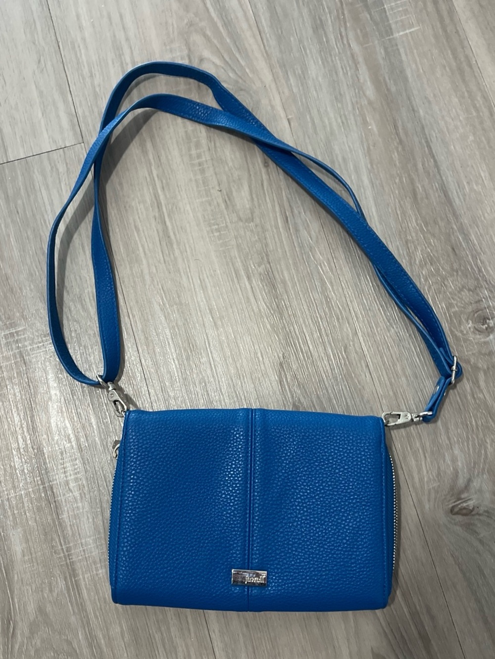 Blue faux leather crossbody bag